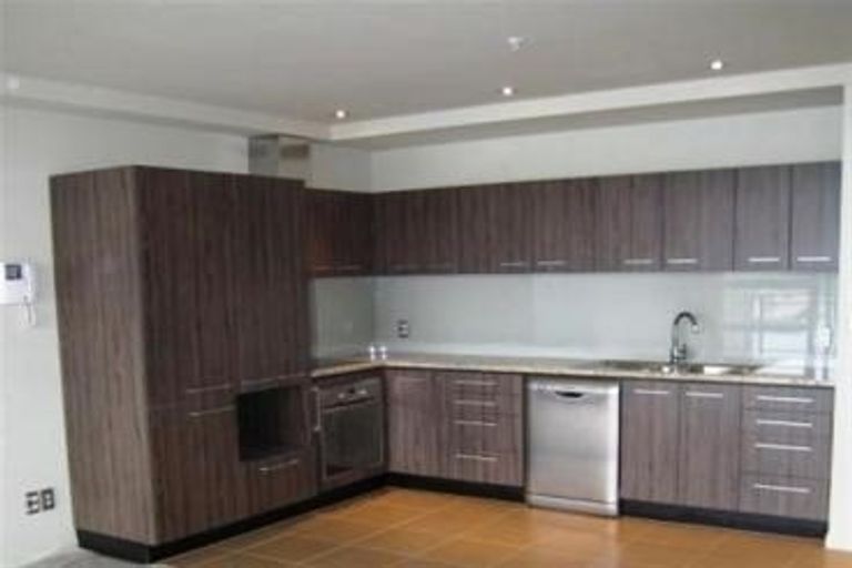 Photo of property in Maison Apartments, 212/16 Huron Street, Takapuna, Auckland, 0622