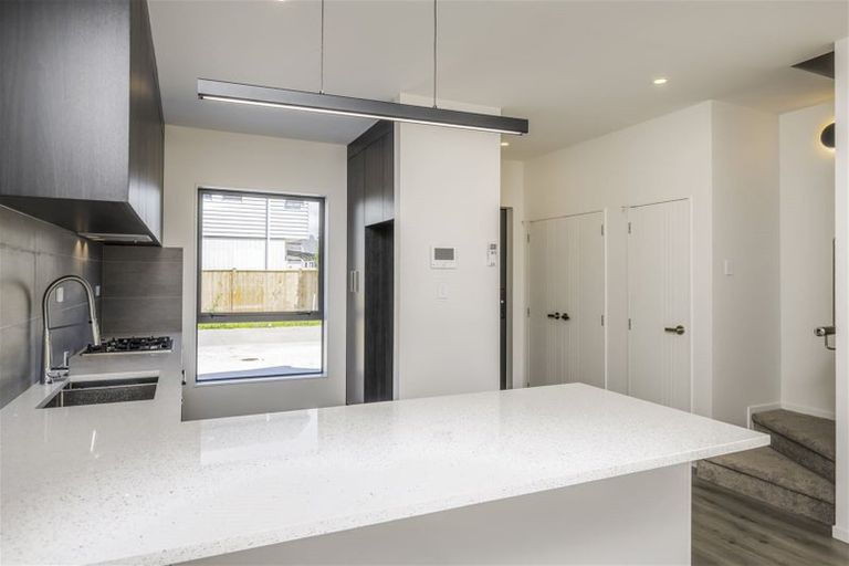 Photo of property in 131 Walters Road, Papakura, Takanini, 2110