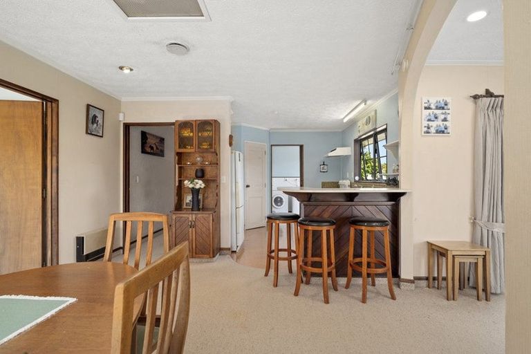 Photo of property in 2 Kirk Lane, Owhata, Rotorua, 3010