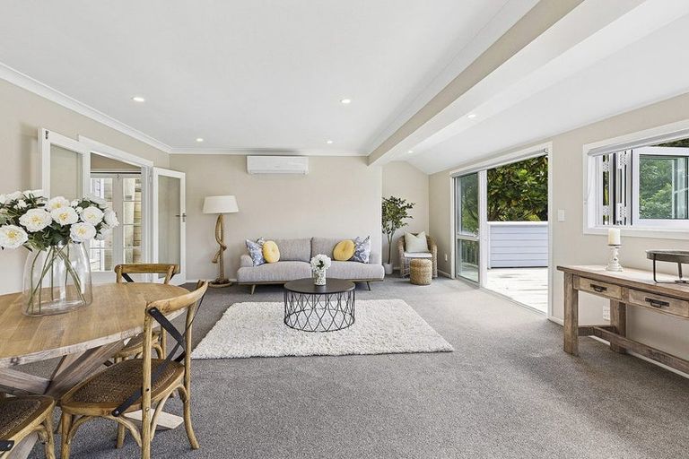 Photo of property in 156 Paremata Road, Paremata, Porirua, 5024