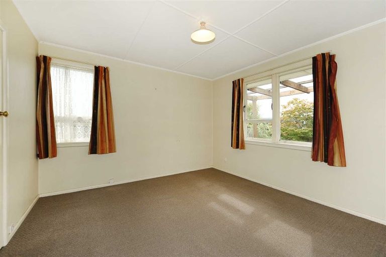 Photo of property in 65 Kendal Avenue, Burnside, Christchurch, 8053