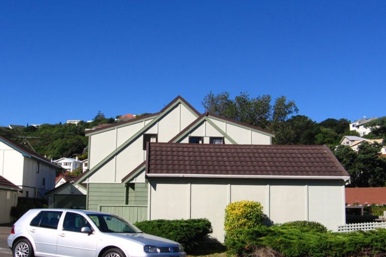 Photo of property in 84 Weka Street, Miramar, Wellington, 6022