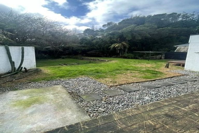 Photo of property in 5 Totara Terrace, Inglewood, 4330