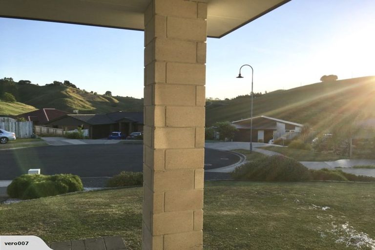 Photo of property in 10 Bryan Gallagher Place, Welcome Bay, Tauranga, 3175