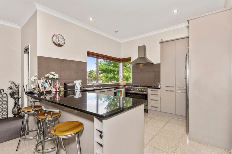 Photo of property in 49 Baverstock Road, Flat Bush, Auckland, 2016