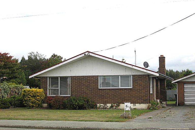 Photo of property in 24 Opie Street, Waimate, 7924