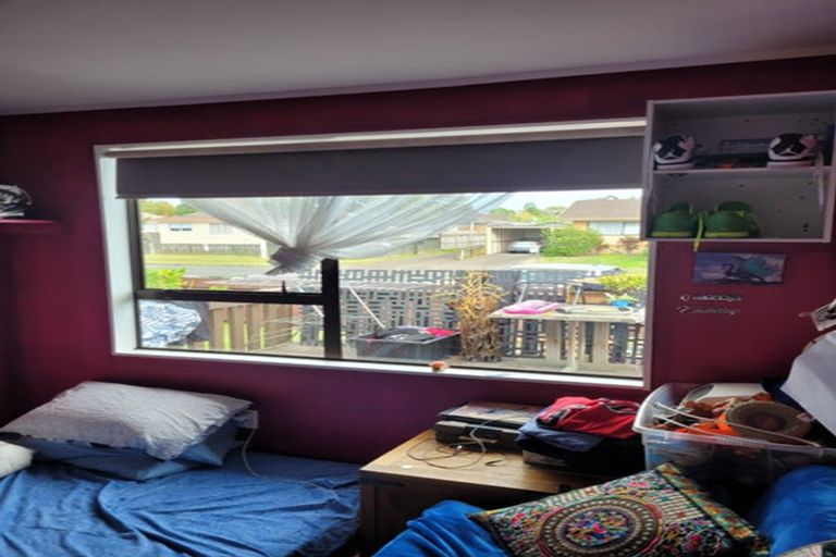 Photo of property in 1/217 Waitemata Drive, Ranui, Auckland, 0612