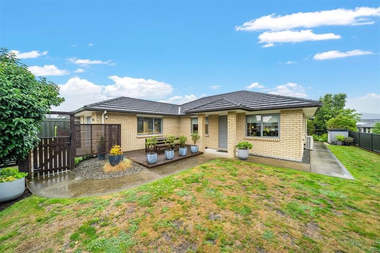 Photo of property in 3 Quartz Place, Brown Owl, Upper Hutt, 5018