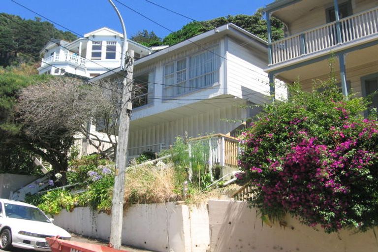Photo of property in 42 Hay Street, Oriental Bay, Wellington, 6011