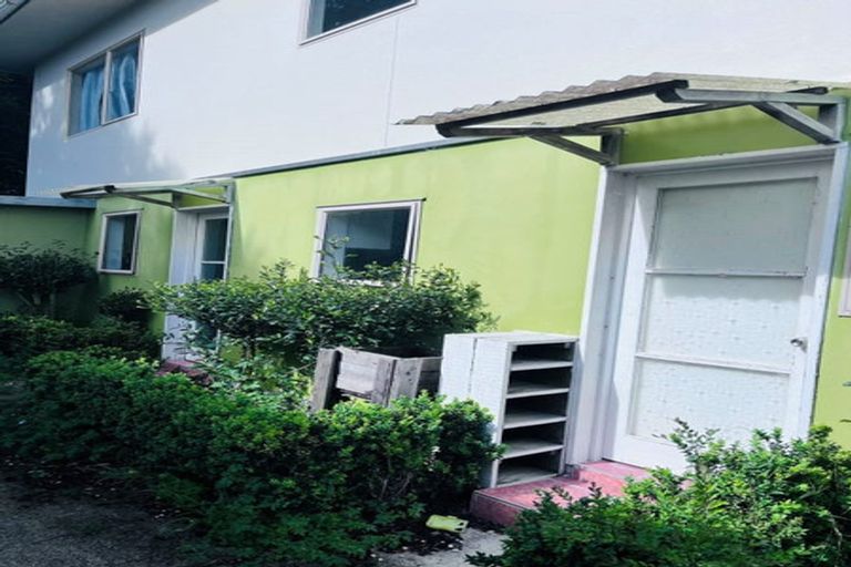 Photo of property in 58 Powrie Street, Glenfield, Auckland, 0629