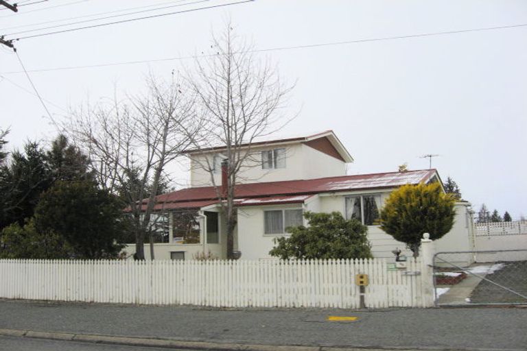 Photo of property in 44 Mackenzie Drive, Twizel, 7901