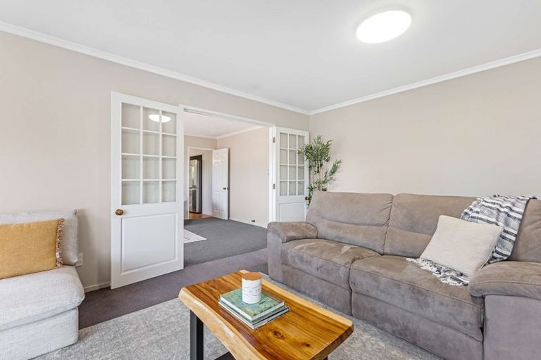 Photo of property in 58 Karina Road, Merrilands, New Plymouth, 4312