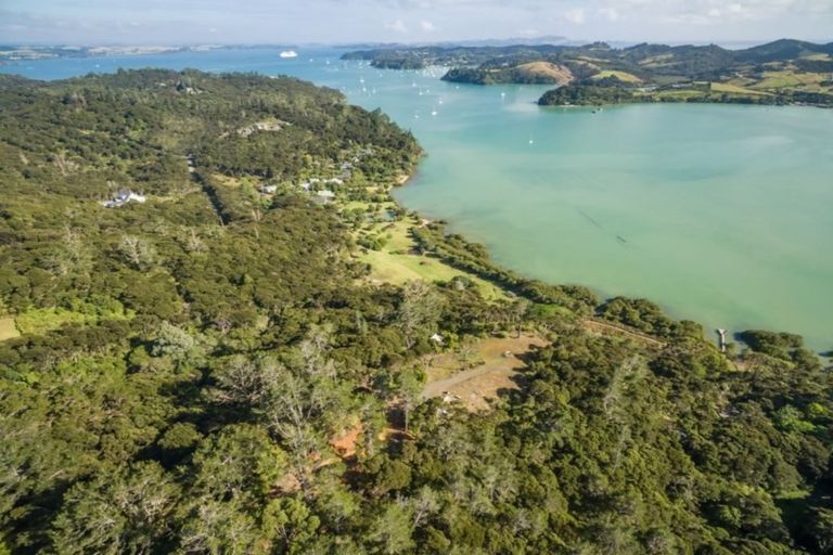 Photo of property in 24 Te Wahapu, Russell, 0272