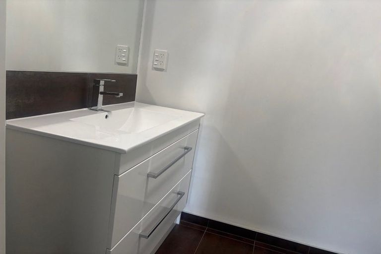 Photo of property in 215 Peterborough Street, Christchurch Central, Christchurch, 8013