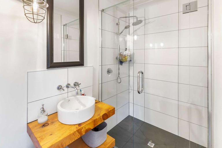 Photo of property in 294 Inland Road North, Tikorangi, Waitara, 4383