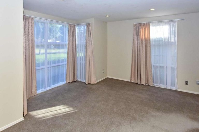 Photo of property in 23 Mcginty Street, Takanini, 2112