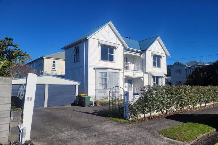 Photo of property in 23 Hine Street, New Plymouth, 4310