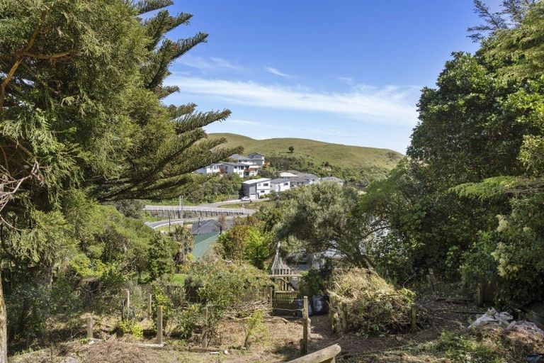 Photo of property in 21a Lomita Road, Johnsonville, Wellington, 6037