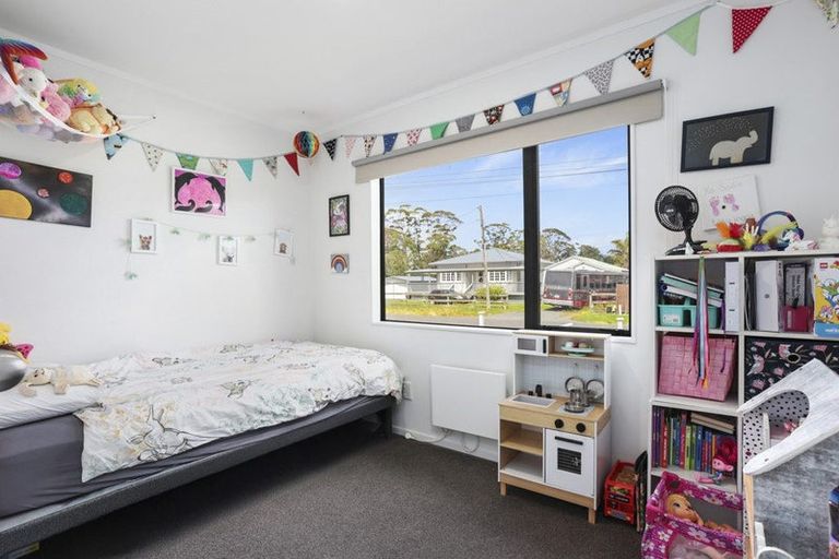 Photo of property in 49 Springs Road, Parakai, 0830