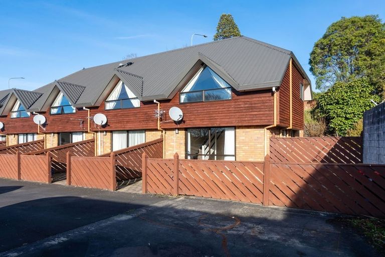 Photo of property in 129h Helensburgh Road, Halfway Bush, Dunedin, 9010