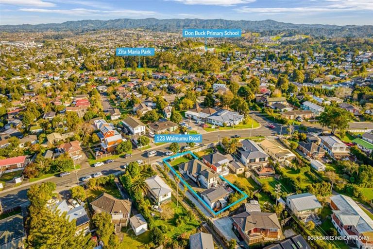 Photo of property in 123 Waimumu Road, Massey, Auckland, 0614