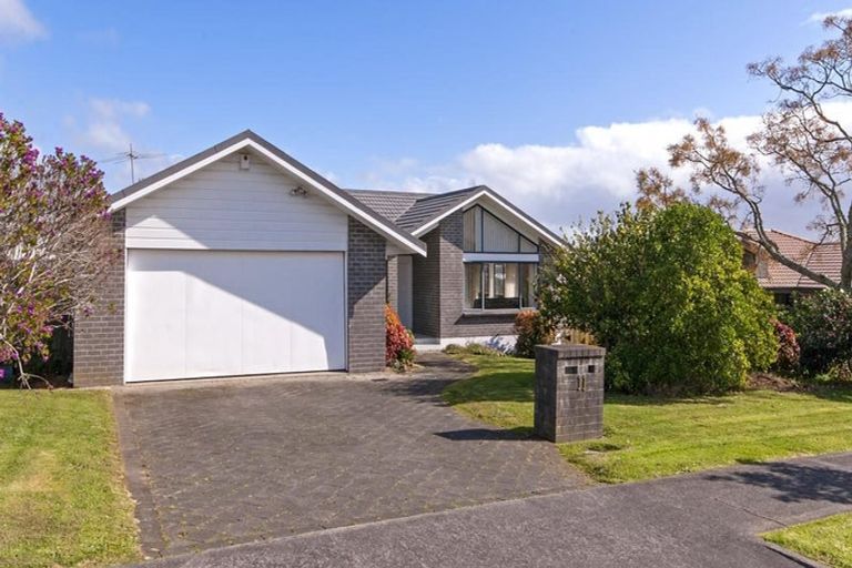 Photo of property in 11 Woodgers Way, Somerville, Auckland, 2014