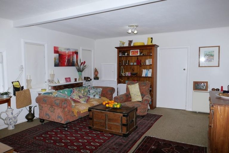 Photo of property in 61 Tutere Street, Waikanae Beach, Waikanae, 5036