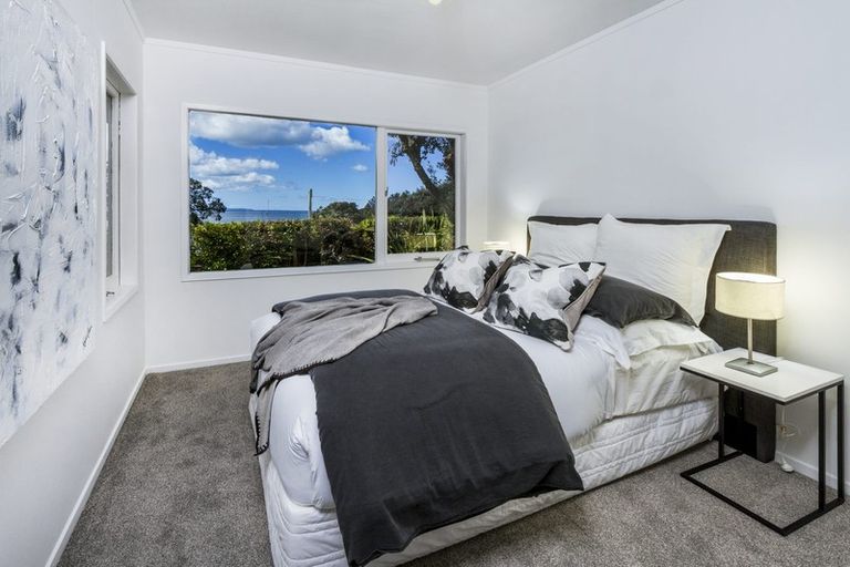 Photo of property in 29 Whitby Crescent, Mairangi Bay, Auckland, 0630