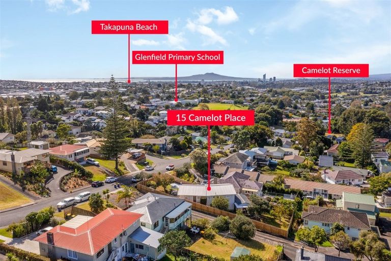 Photo of property in 15 Camelot Place, Glenfield, Auckland, 0629