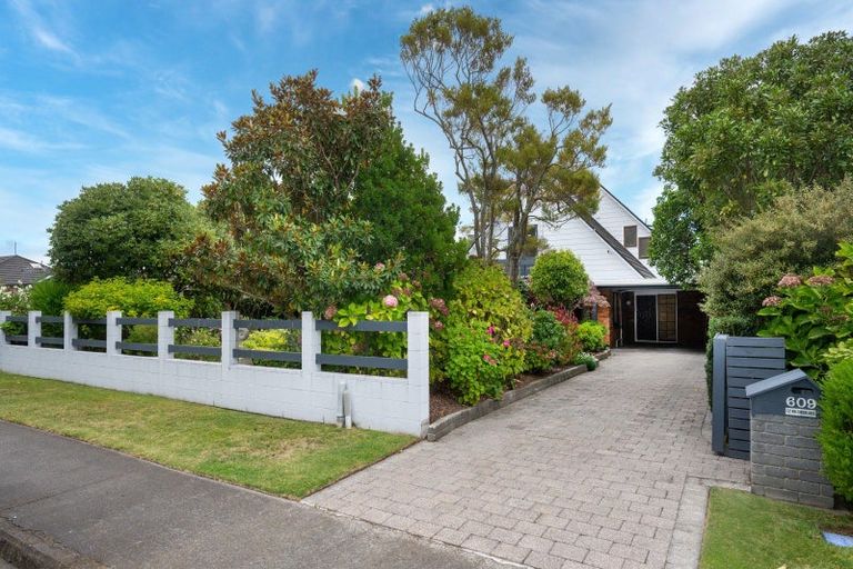 Photo of property in 609 Roberts Street, Hastings, 4122