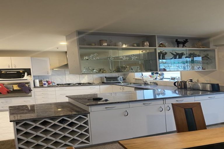 Photo of property in Courtenay Apartments, 701/120 Courtenay Place, Te Aro, Wellington, 6011