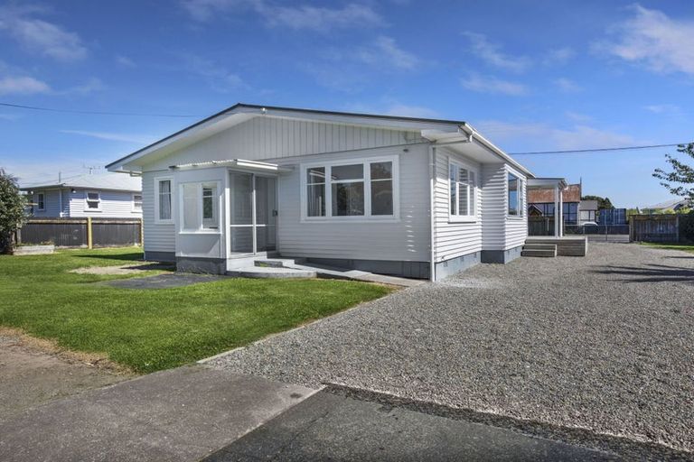 Photo of property in 20 Aotaki Street, Otaki, 5512