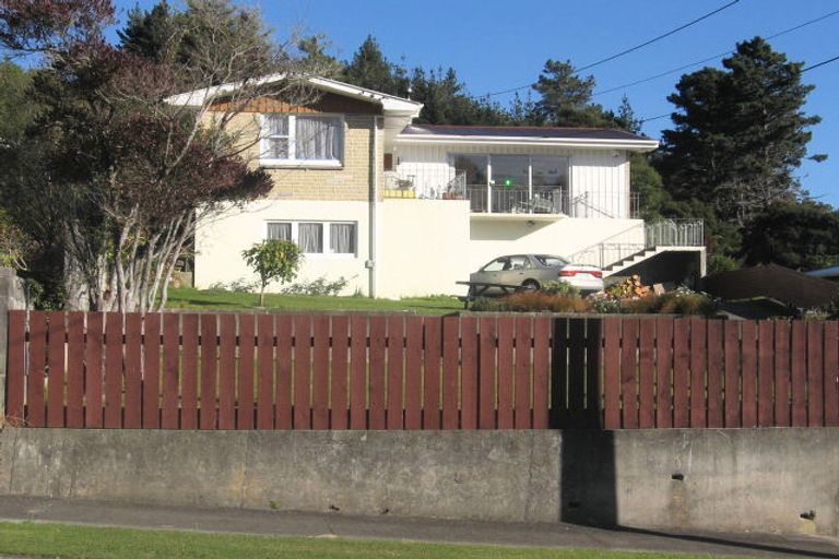 Photo of property in 31 James Grove, Stokes Valley, Lower Hutt, 5019