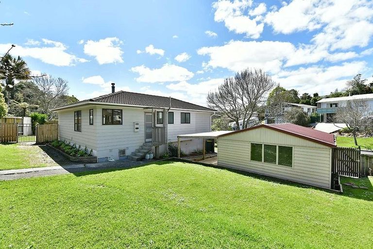 Photo of property in 2 Win Grove, Hatfields Beach, Orewa, 0931
