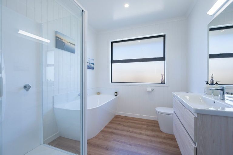 Photo of property in 67 Katania Heights, Brightwater, 7022