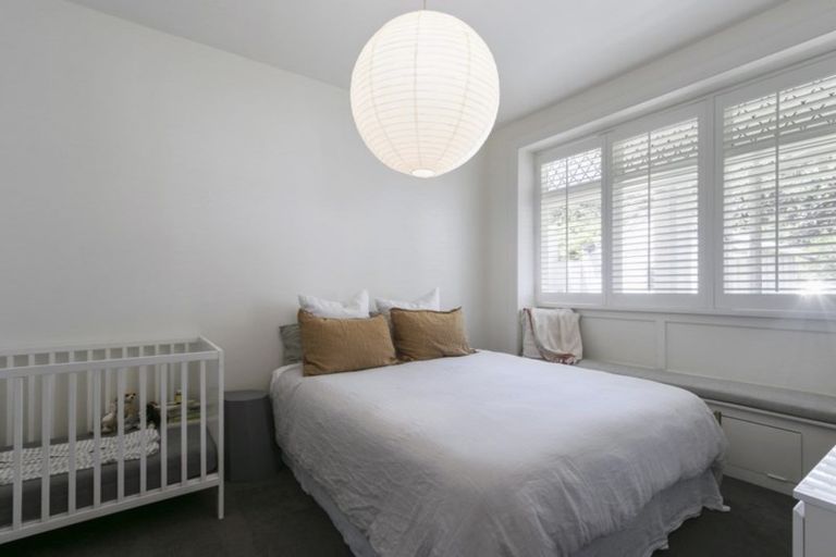 Photo of property in 36 Oroua Street, Eastbourne, Lower Hutt, 5013