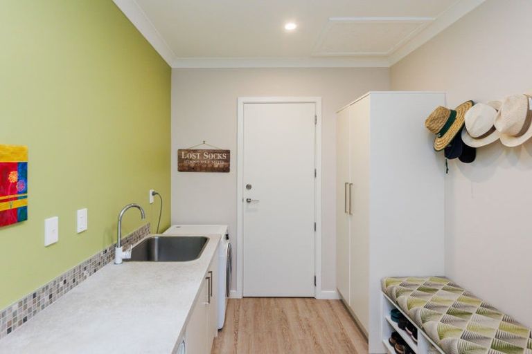 Photo of property in 249a Watershed Road, Bunnythorpe, Palmerston North, 4470