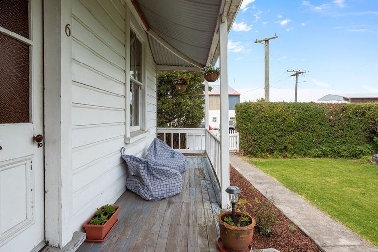 Photo of property in 6 Warwick Street, Mayfield, Blenheim, 7201