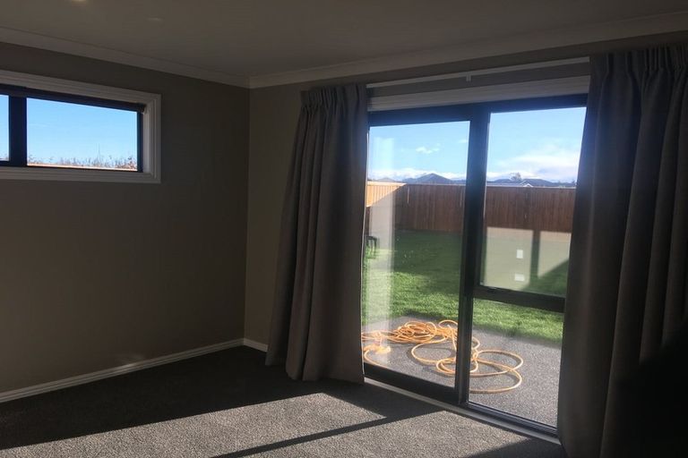 Photo of property in 64 Watkins Drive, Rangiora, 7400