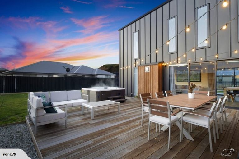 Photo of property in 18 Sandford Terrace, Lower Shotover, Queenstown, 9304