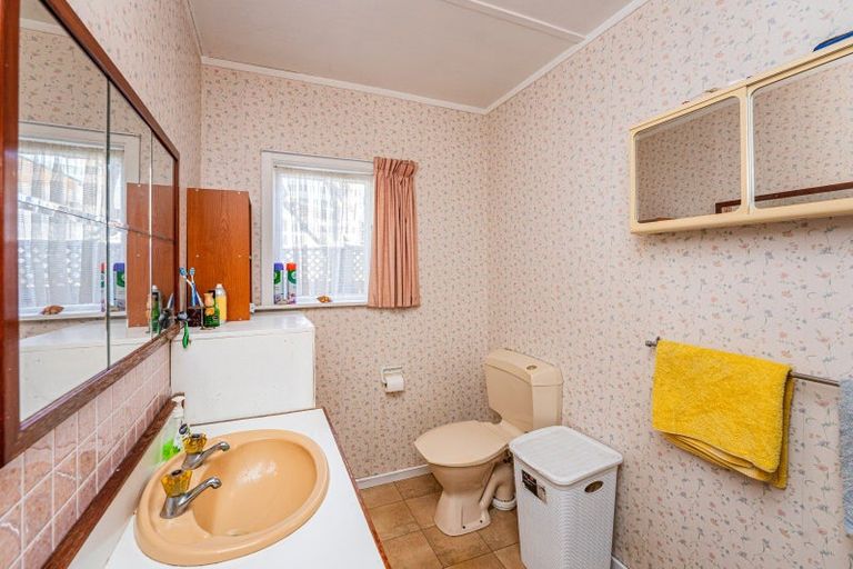 Photo of property in 5 Gawler Street, Te Horo Beach, Otaki, 5581