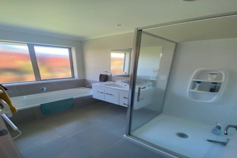 Photo of property in 31 Fairfax Crescent, Pyes Pa, Tauranga, 3112