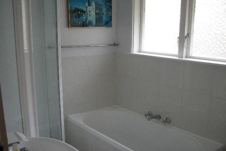 Photo of property in 7b Hewett Way, Ngaio, Wellington, 6035