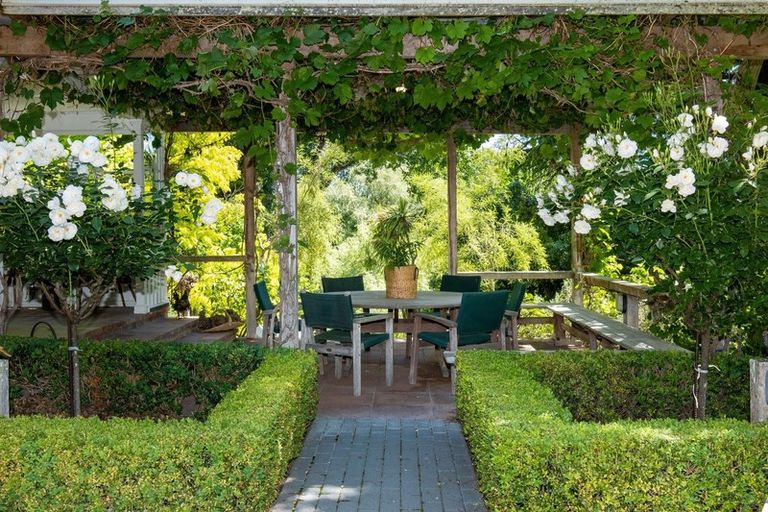 Photo of property in 11 Franklin Terrace, Havelock North, 4130