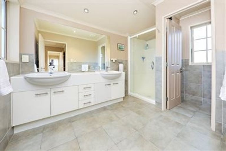 Photo of property in 46 Westerham Drive, Dannemora, Auckland, 2016