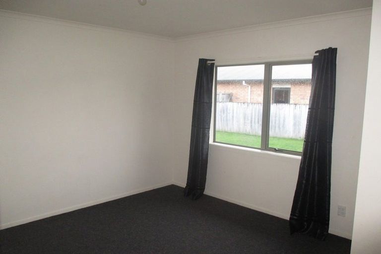 Photo of property in 6 Corsair Place, Melville, Hamilton, 3206