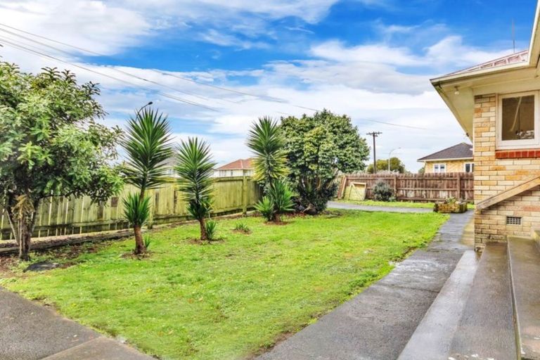 Photo of property in 16 Edinburgh Street, Tuakau, 2121