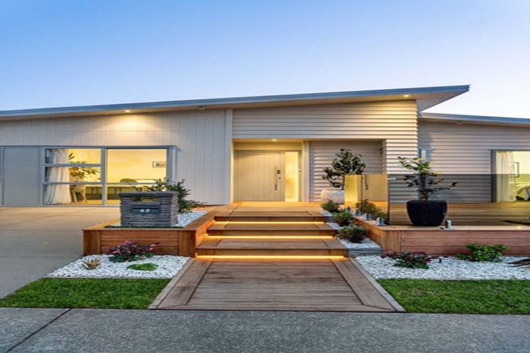 Photo of property in 42 Nautilus Drive, Papamoa Beach, Papamoa, 3118