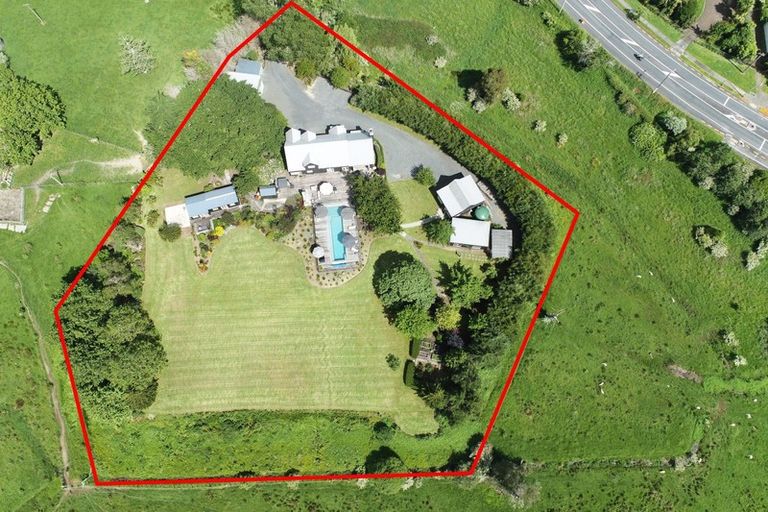 Photo of property in 7 Clevedon Kawakawa Road, Clevedon, Papakura, 2585