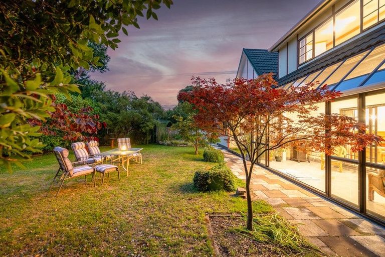 Photo of property in 2 Lavinia Grove, Waikanae Beach, Waikanae, 5036